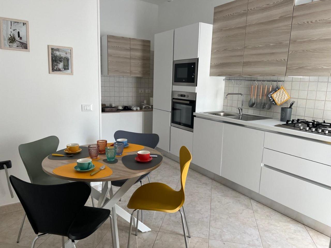 Fd Apartments - Zoe Prestigioso Appartamento Vicino Alla Stazione E Al Centro Monopoli Pokoj fotografie